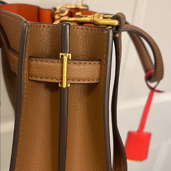 Tory Burch Small Walker Satchel - brand new without tags condition- gorgeous bag - Picture 15 of 16